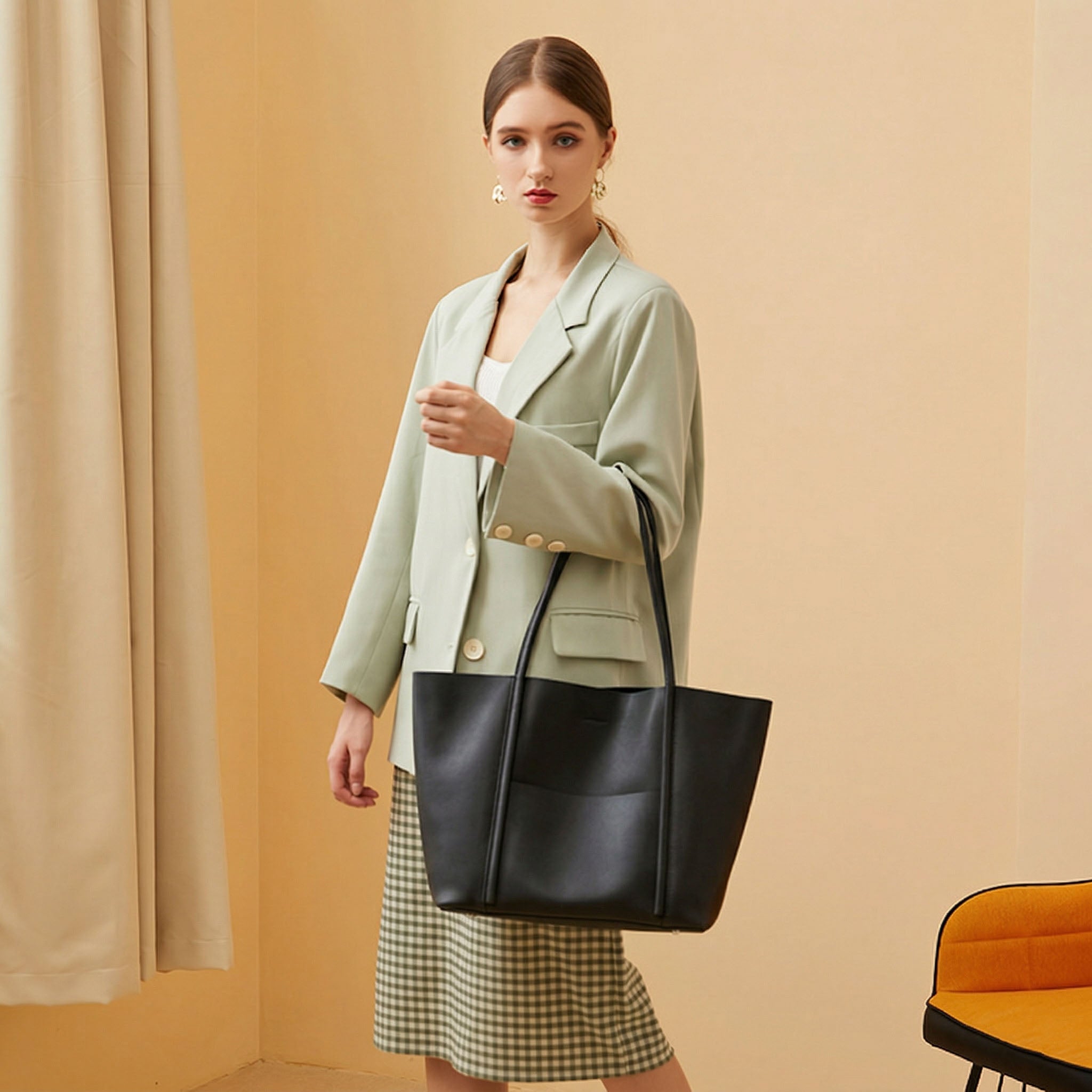 Valmio Monora Leather Women's Bag - Black