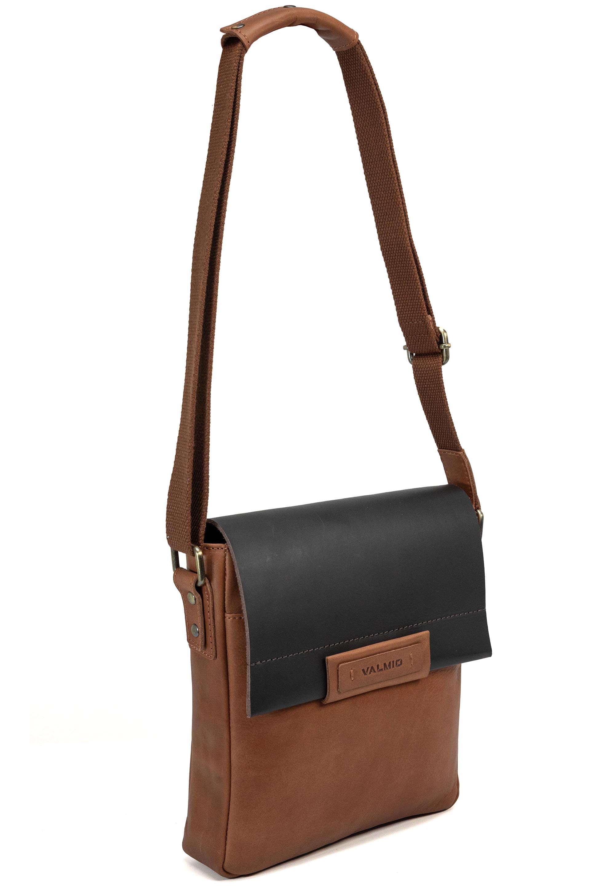 8a5c1b26e3bd4888f959621343445c69