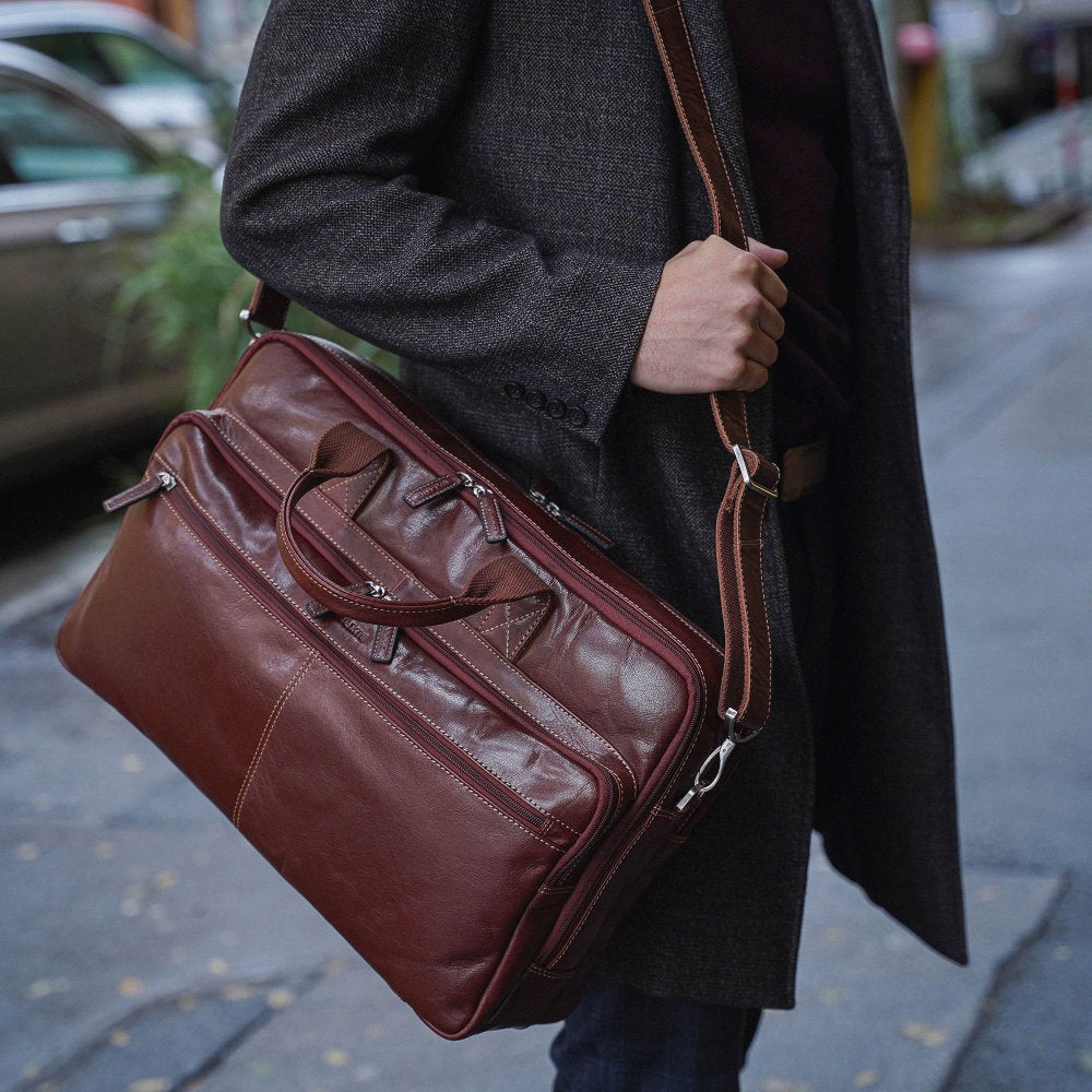 9dc3a21e2f6d7400140342f89d7b709d