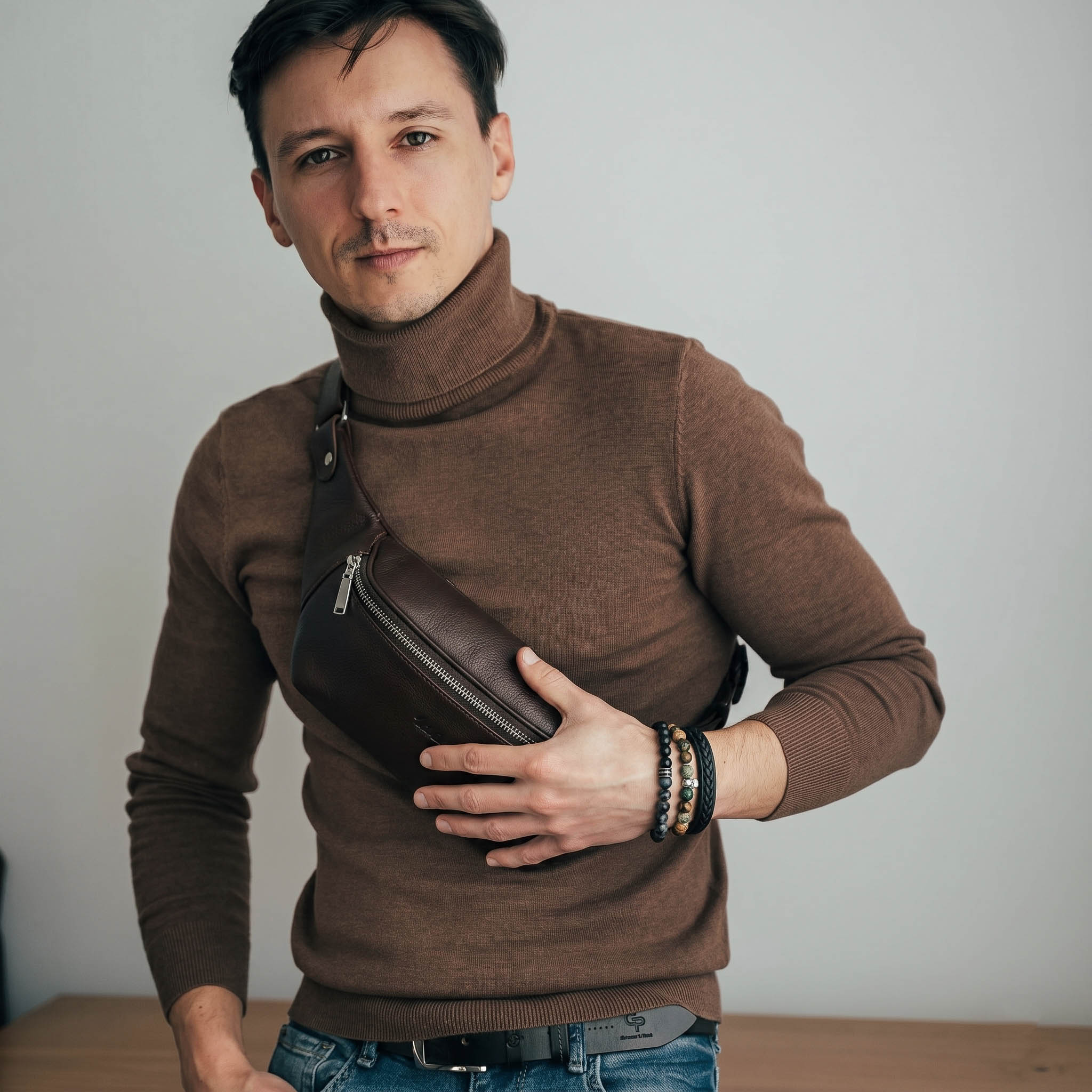 Valmio M86 brown leather waist bag