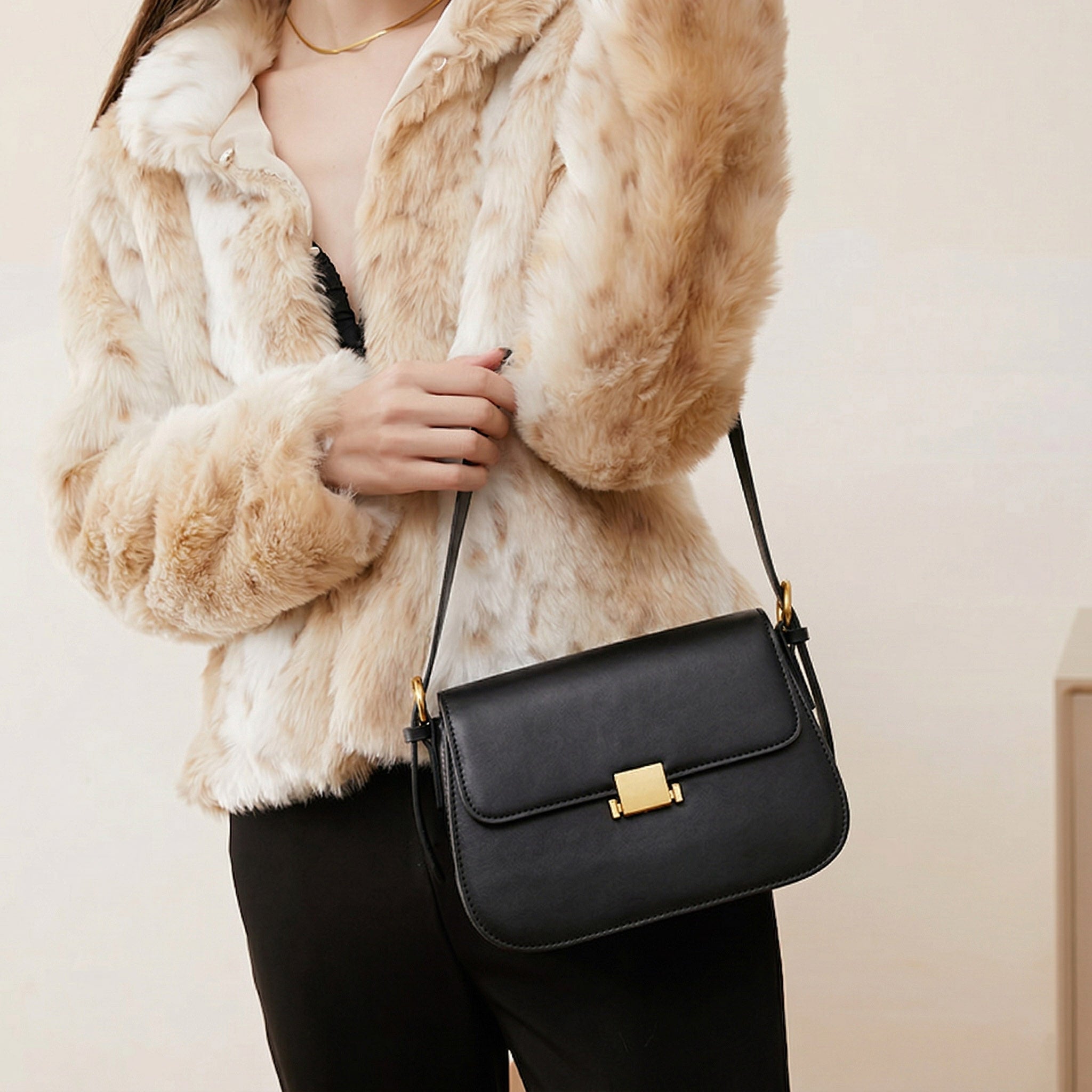 Sac femme en cuir Valmio Monora - noir