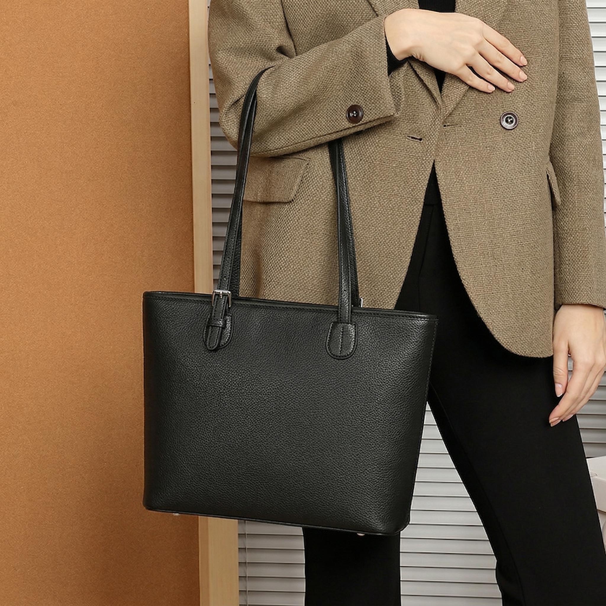 Valmio Pelora Leather Women's Bag - Black